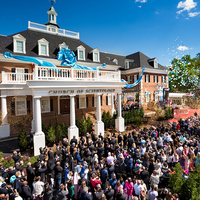 A Georgia állami Atlanta Szcientológia-egyházának megnyitóünnepsége