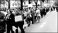Members of CCHR Austria demonstrating